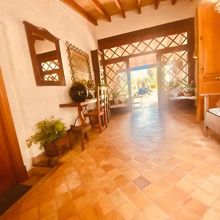 Ullal - Rural Charm-agritourism Approx 65000 Meters Private Mountain And Outdoor Adventure Agritourism Equipated - Private Mountain Path Approximately 5 Minutes Walking From The -ideal For Relaxation