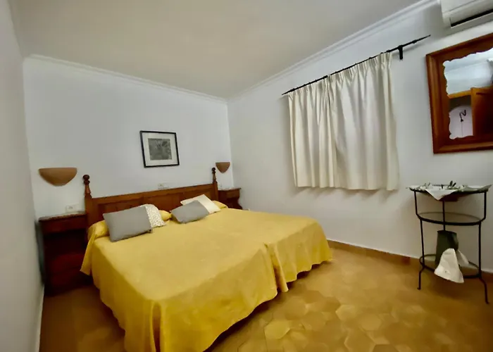 Ullal - Rural Charm-agritourism Approx 65000 Meters Private Mountain And Outdoor Adventure Agritourism Equipated - Private Mountain Path Approximately 5 Minutes Walking From The -ideal For Relaxation *