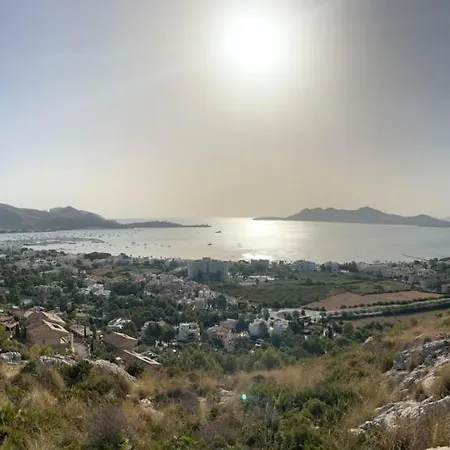 Puerto De Pollensa Villa: Mountain Retreat Near Port de Pollenca