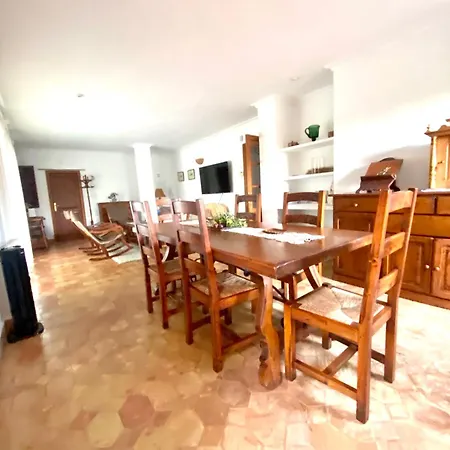 Apartment Puerto De Pollensa Villa: Mountain Retreat Near *