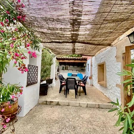 Rural Charm Approx 73000 Meters And Outdoor Adventure Agritourism With Private Mountain Path Approximately 5 Minutes Walking From The Ideal For Relaxation * Port de Pollença