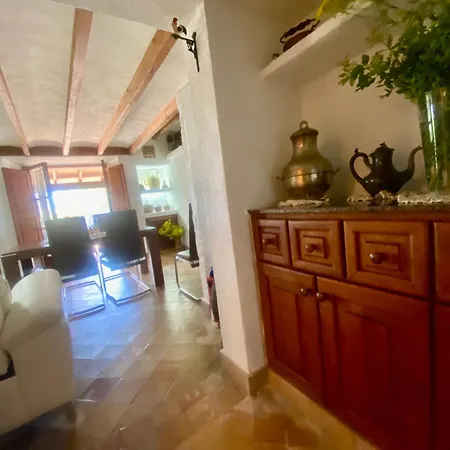 Puerto De Pollensa Villa: Mountain Retreat Near Port de Pollenca