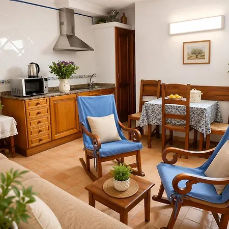 Apartmán Ullal - Rural Charm-agritourism Approx 65000 Meters Private Mountain And Outdoor Adventure Agritourism Equipated - Private Mountain Path Approximately 5 Minutes Walking From The -ideal For Relaxation