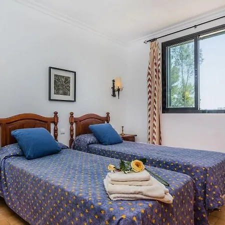 Puerto De Pollensa Villa: Mountain Retreat Near Apartment