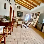Puerto De Pollensa Villa: Mountain Retreat Near Apartment Port de Pollenca