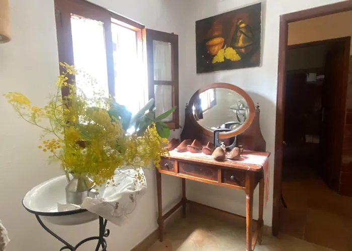 Ullal - Rural Charm-agritourism Approx 65000 Meters Private Mountain And Outdoor Adventure Agritourism Equipated - Private Mountain Path Approximately 5 Minutes Walking From The -ideal For Relaxation *