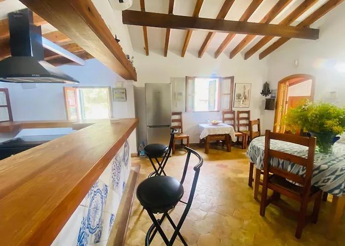 Apartament Ullal - Rural Charm-agritourism Approx 65000 Meters Private Mountain And Outdoor Adventure Agritourism Equipated - Private Mountain Path Approximately 5 Minutes Walking From The -ideal For Relaxation *